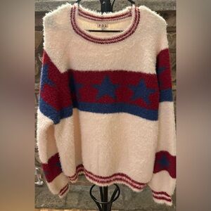 (NWOT) POL Fuzzy Star Sweater Size L Cream Red Blue Oversized